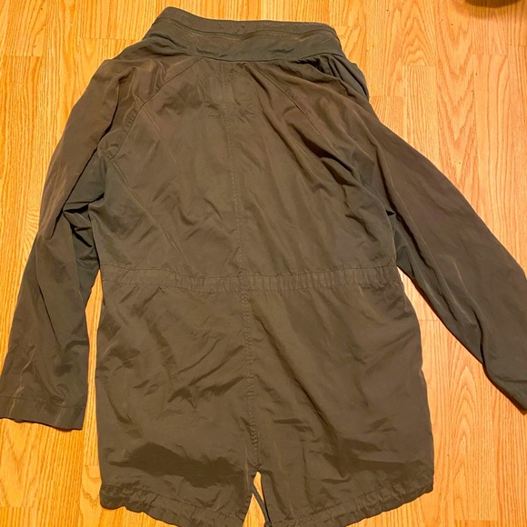 Cute army green jacket sz L - Picture 4 of 4